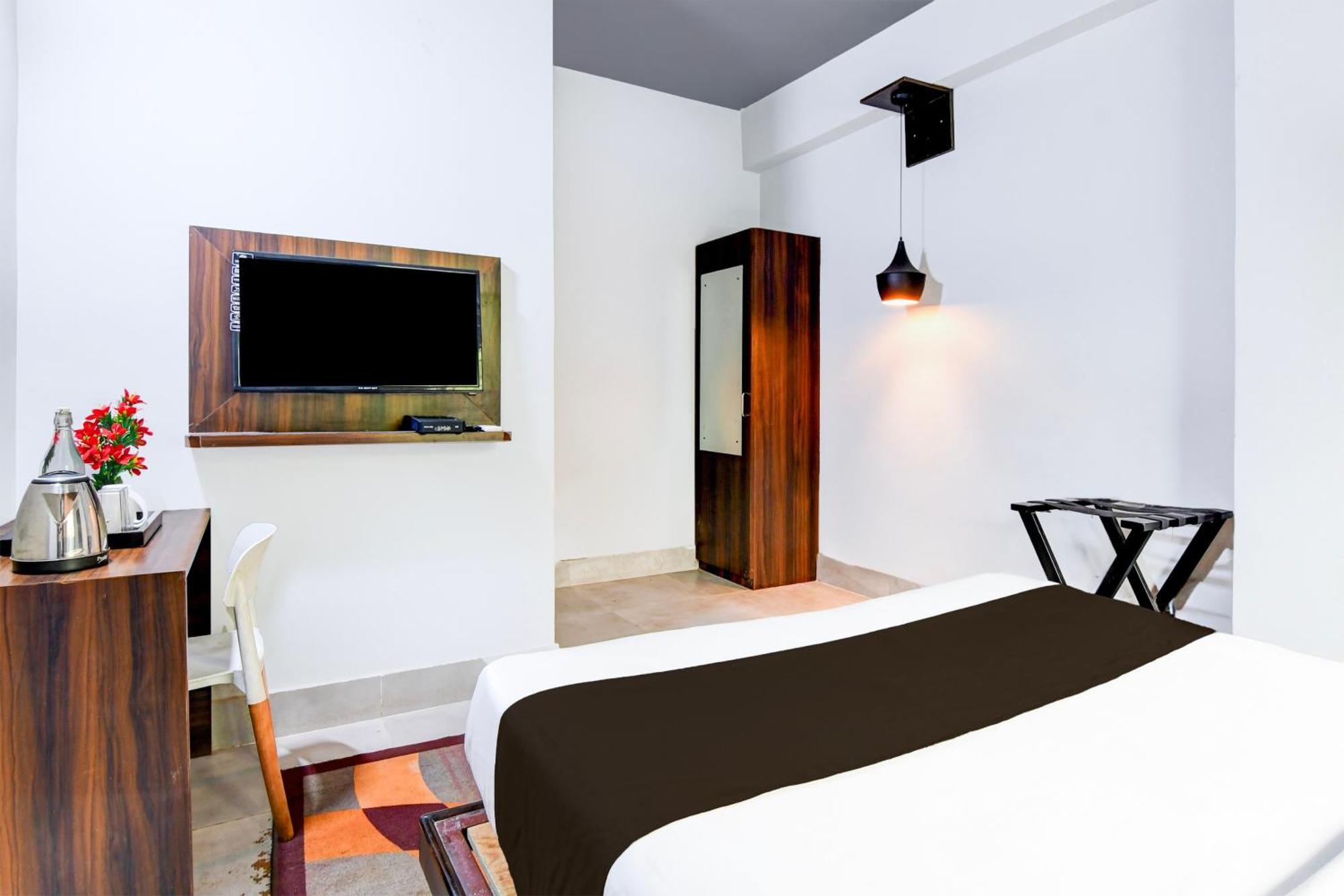 Super Townhouse Chandrasekharpur Bhuvanesvar Kültér fotó