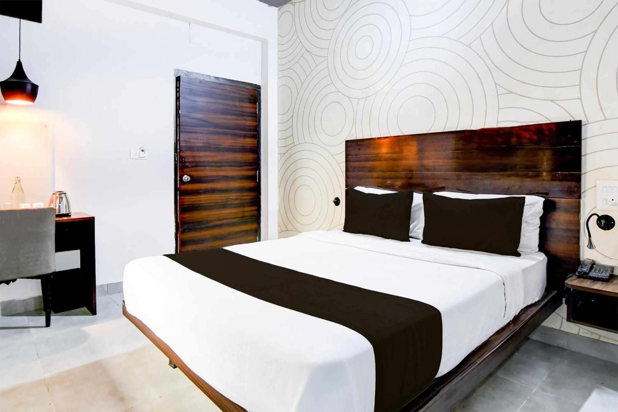 Super Townhouse Chandrasekharpur Bhuvanesvar Kültér fotó