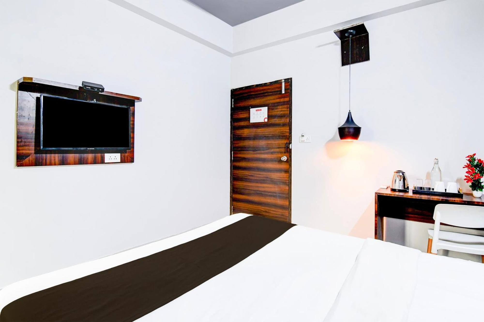 Super Townhouse Chandrasekharpur Bhuvanesvar Kültér fotó