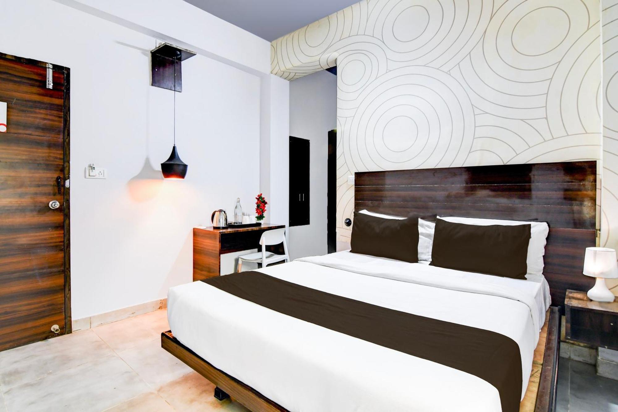Super Townhouse Chandrasekharpur Bhuvanesvar Kültér fotó