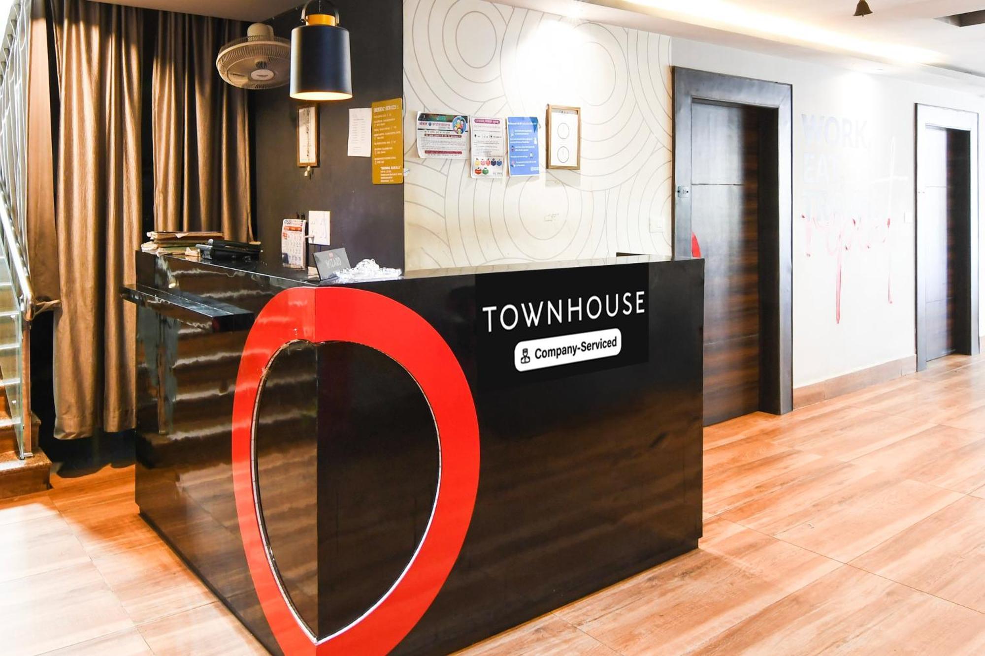 Super Townhouse Chandrasekharpur Bhuvanesvar Kültér fotó